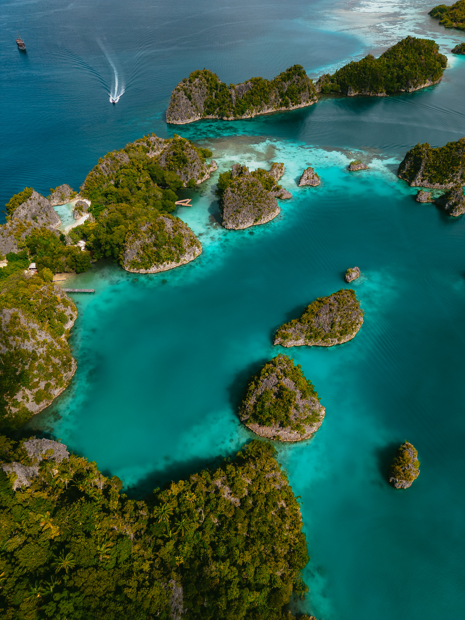 raja_ampat_pyaneymo_drone-0884
